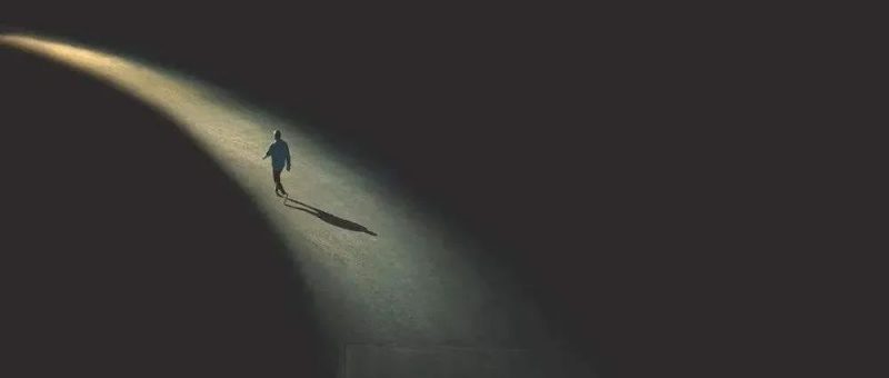 不要做钟老板的影子_知识产权零距离网(IP0.cn)